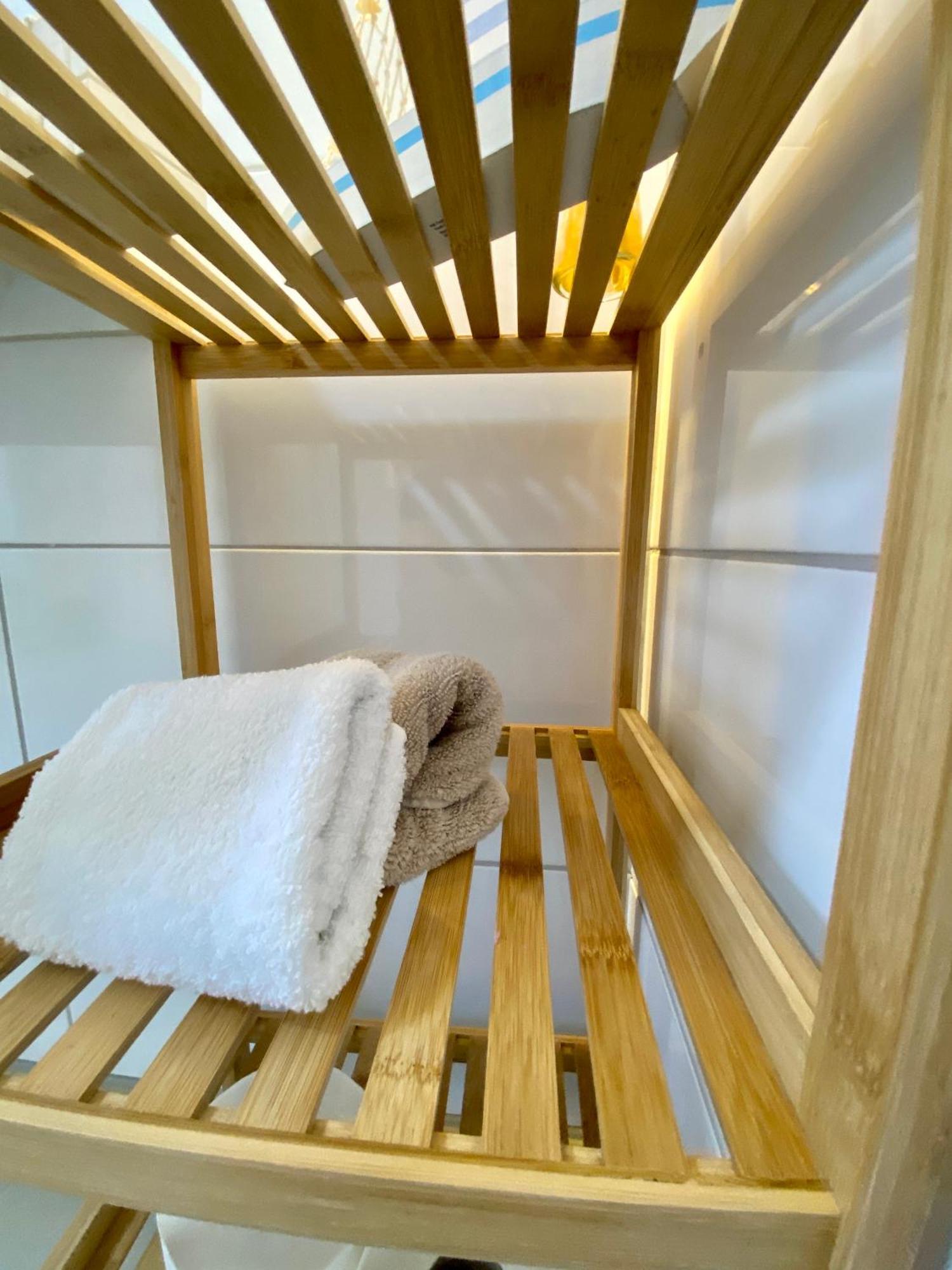 Sleep Well Apartments Detmold - Tempur Beds- Neu - Top Lage - Free Parking - Wifi ภายนอก รูปภาพ